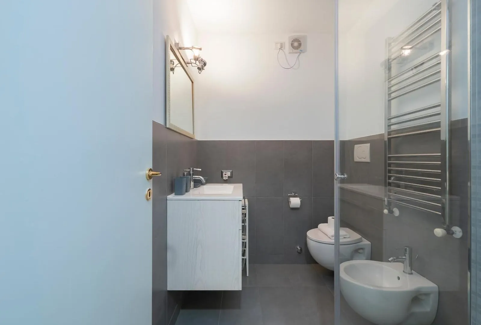 I Host Apartment - Vigevano 13 Milan 0*,