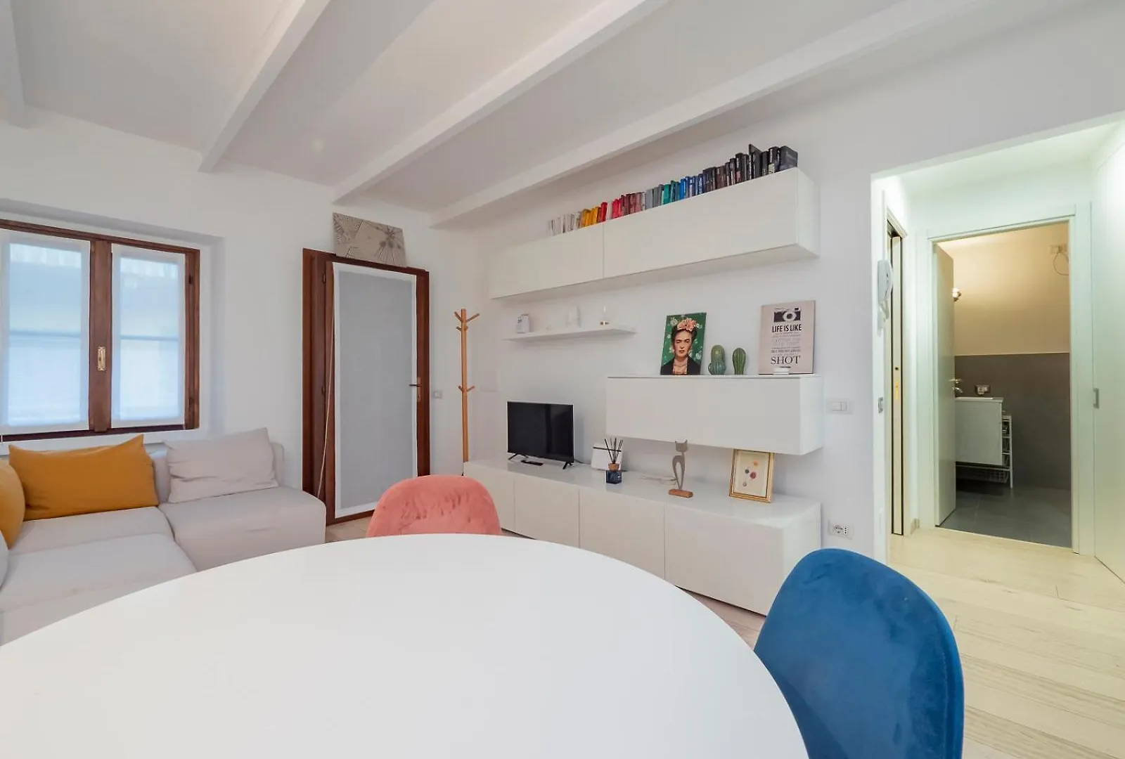 I Host Apartment - Vigevano 13 Milan Italy