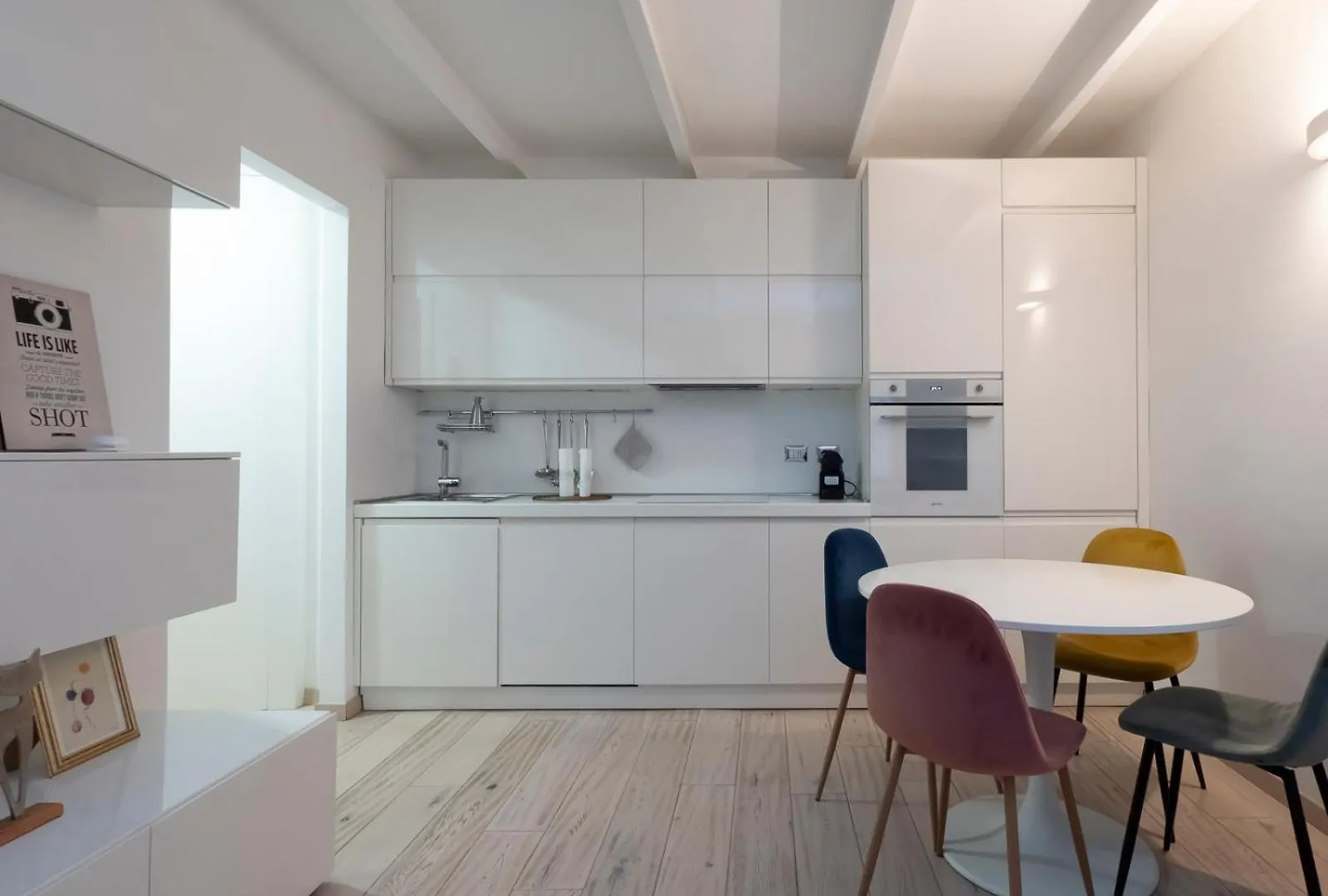 I Host Apartment - Vigevano 13 Milan